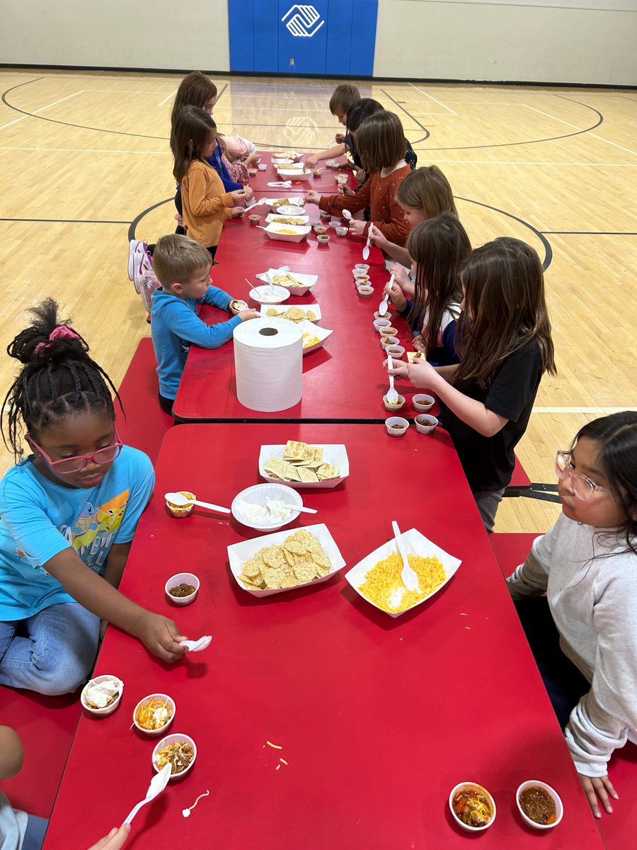 Our Merrillville Club celebrated Thanksgiving as a Club family last week! They enjoyed dinner and fun times with friends and family!