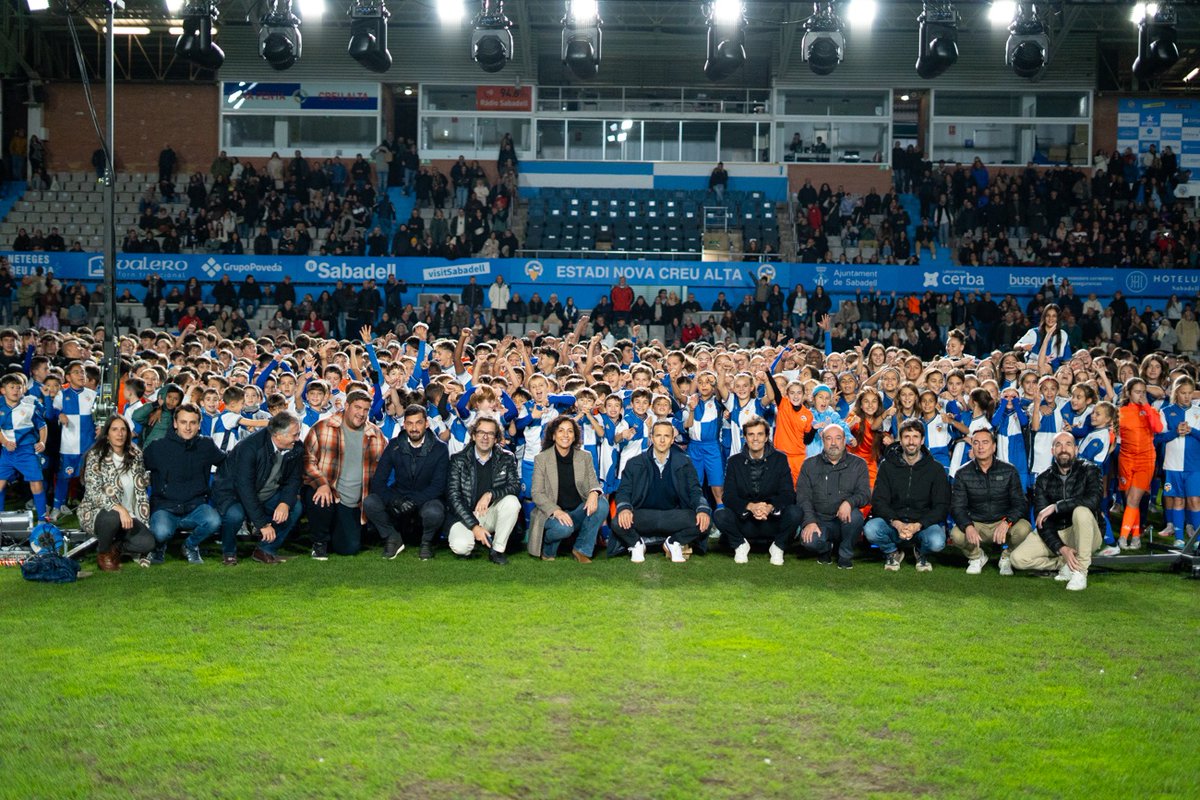 🫶🏻 𝗘𝗟 𝗚𝗥𝗔𝗡 𝗘𝗤𝗨𝗜𝗣 𝗗𝗘𝗟 𝗙𝗨𝗧𝗕𝗔𝗦𝗘𝗖𝗘𝗦!

👏🏻 Volem donar les gràcies a Covecar, <a href="/KappaSport_ES/">Kappa Iberia</a>, <a href="/WalaEsports/">Wala</a>, Valero Forn Tradicional i Fruites Rosario, patrocinadors del <a href="/FutBaseCES/">Futbol Base CES</a>

🔝 Això no seria possible sense vosaltres!

#AMQM