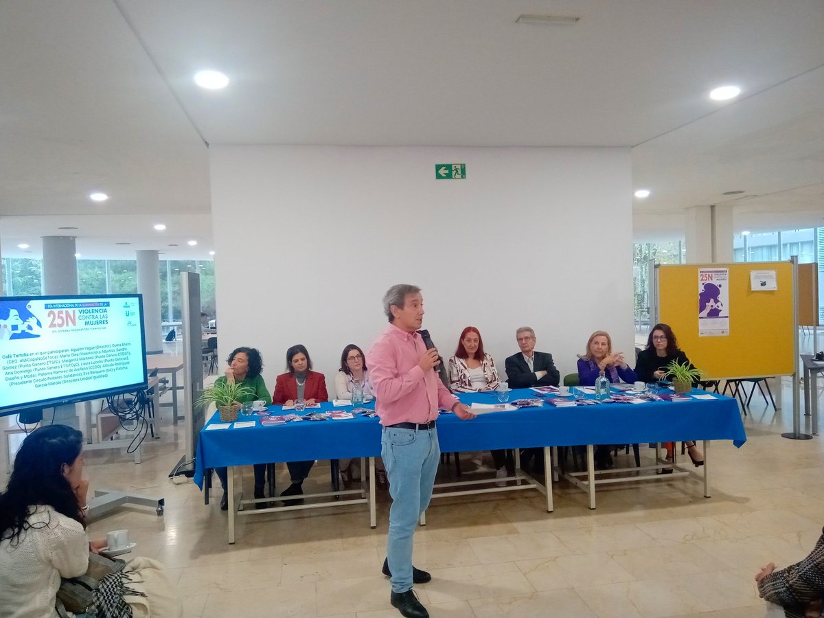 AnayElba's tweet photo. Esta mañana he participado en el acto organizado por @unidaddeigualdad  con motivo del #diacontralaviolenciadegenero . Los diversos puntos violeta del Campus Sur hemos intercambiado interesantes opiniones sobre nuestras experiencias en cada centro. https://t.co/GT71ea6tAY