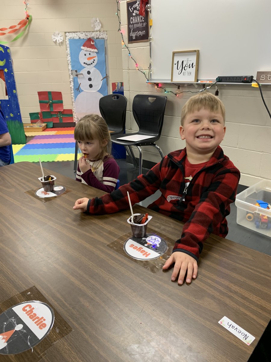 KearneyHigh's tweet photo. Bearcat Preschool is here!! The preschool is up and running with Mrs. Vornhagen’s Child Development class → stay tuned for more photos next week! 🐾💙
#KHS #bearcats #classintercom #BearcatPreschool https://t.co/7NIRY22BEQ