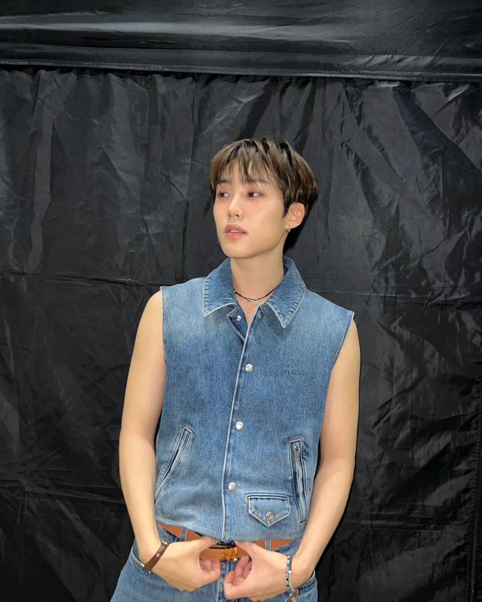 There's something effortlessly classic about denim on denim. Feeling both bold and comfortable, like this outfit was made for moments that need no words—just a little edge.