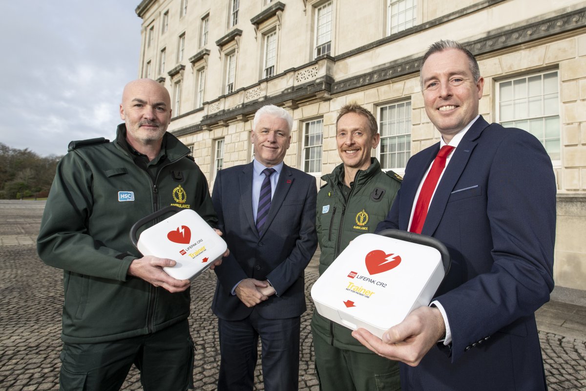 Education NI (@education_ni) on Twitter photo Education Minister <a href="/paulgivan/">Paul Givan</a> has today announced a significant new initiative to fund and roll out Automated External Defibrillators (AEDs) to all schools in Northern Ireland.
Read more: education-ni.gov.uk/news/life-savi… Education Minister <a href="/paulgivan/">Paul Givan</a> has today announced a significant new initiative to fund and roll out Automated External Defibrillators (AEDs) to all schools in Northern Ireland.
Read more: education-ni.gov.uk/news/life-savi…