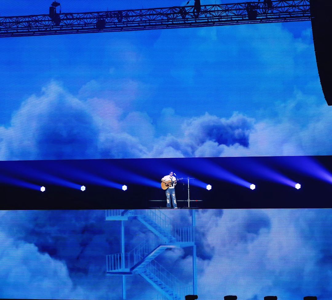 𝘏𝘢𝘱𝘱𝘪𝘯𝘦𝘴𝘴 is standing under the lights, guitar in hand, feeling the music flow through every note. There’s no place I’d rather be than right here, sharing this moment with you.