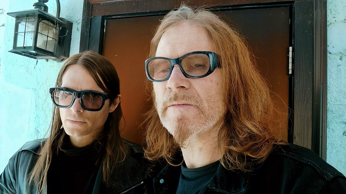 ColdCave23's tweet photo. Happy heavenly 60th, @marklanegan https://t.co/szigCUr3Xp