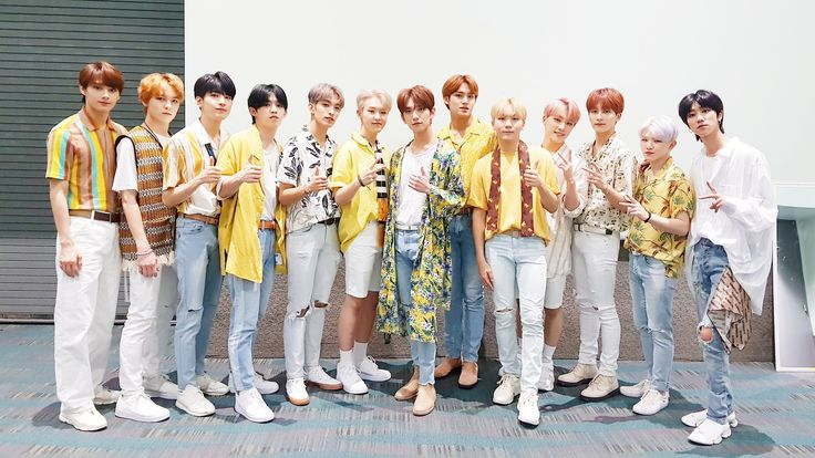 txtdariyellow's tweet photo. inspirasi outfit untuk para warga, hairstyle dan aksesoris opsional yyy

#txtdariyellow #sandwichtier #goingyellow https://t.co/f3W7n2WJwx