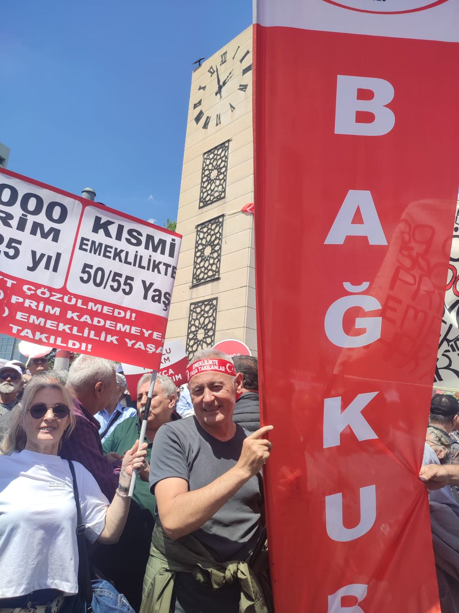 behzat33162698's tweet photo. @eceuner12 @halktvcomtr Eyt,li mağdur #Bagkurlu bekliyor!

Verilen sözler tutulsun!
@RTErdogan .@vedatbilgn

99 öncesi 5000-5975 #prim ile emeklilik hakkımızdır! @isikhanvedat .@memetsimsek

@Akparti .@MHP_Bilgi

@eczozgurozel .@herkesicinCHP
@huseyin_alpay_.@_ozkal_.@eceuner12 .@halktvcomtr 
#bariyer https://t.co/s7DyIOKqXq