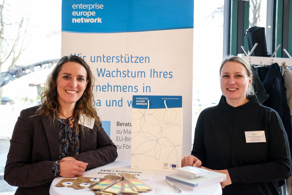 EENBerlinBrandenburg (@bb_europe) on Twitter photo 🚀 Heute ist die #TransferWeek 2024 mit der Auftaktkonferenz im BTZ der <a href="/hwk_berlin/">Handwerkskammer Berlin</a> gestartet.
Diese Woche steht die #Hauptstadtregion weiterhin ganz im Zeichen des Wissens- & #Technologietransfers👉 transferweek-2024.b2match.io
Auch das #EENBB war mit einem Stand dabei
#EENCanHelp 🚀 Heute ist die #TransferWeek 2024 mit der Auftaktkonferenz im BTZ der <a href="/hwk_berlin/">Handwerkskammer Berlin</a> gestartet.
Diese Woche steht die #Hauptstadtregion weiterhin ganz im Zeichen des Wissens- & #Technologietransfers👉 transferweek-2024.b2match.io
Auch das #EENBB war mit einem Stand dabei
#EENCanHelp