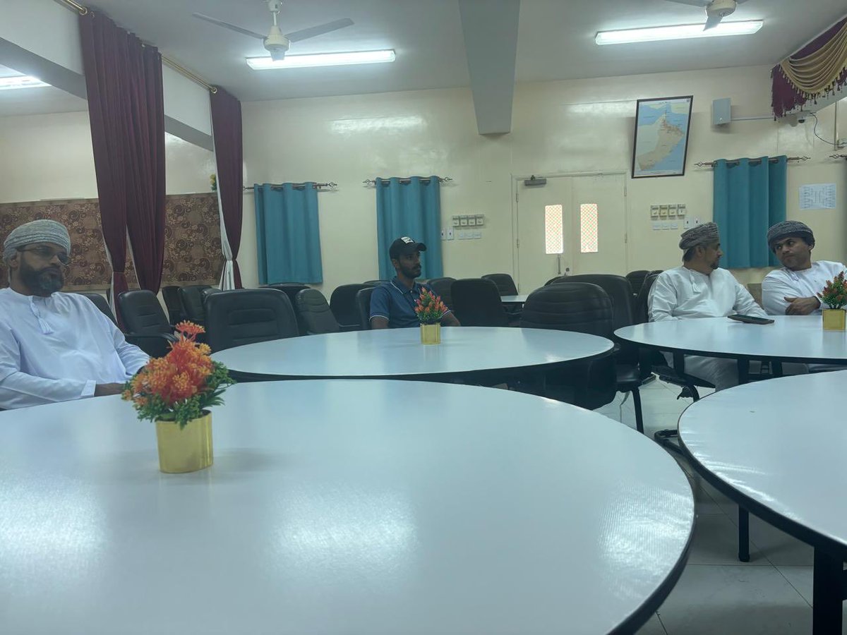 “اجتمعت اليوم لجنة الاستعداد لليوم الرياضي شوية رياضة لمناقشة الأنشطة المخططة والفعاليات الرياضية التي تهدف لتعزيز الصحة والنشاط البدني. نسعى لجعل هذا اليوم تجربة ممتعة ومليئة بالحماس للجميع
#تعليمية_الداخلية
#التحول_الرقمي