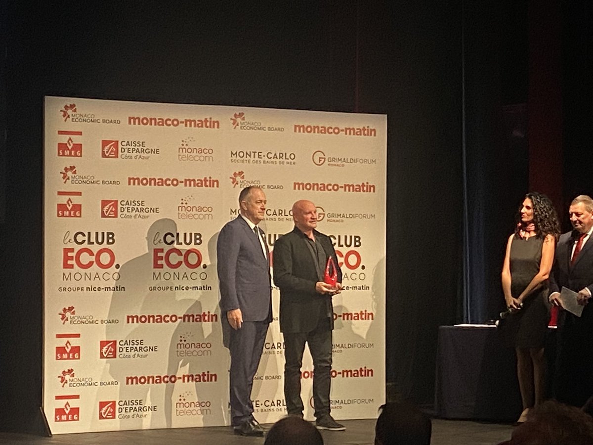 Nice_Matin Eco (@nicematineco) on Twitter photo Les Ballets de Monaco dirigés depuis 30 ans par le chorégraphe Jean-Christophe Maillot obtiennent le prix spécial du jury des #Trophées du #ClubEcoMonaco. Leur objectif: exporter dans le monde entier une imagé positive de la Principauté.
<a href="/Nice_Matin/">Nice-Matin</a> <a href="/BalletsMonteCar/">BalletsDeMonteCarlo</a> <a href="/MEB_Monaco/">MonacoEconomicBoard</a> Les Ballets de Monaco dirigés depuis 30 ans par le chorégraphe Jean-Christophe Maillot obtiennent le prix spécial du jury des #Trophées du #ClubEcoMonaco. Leur objectif: exporter dans le monde entier une imagé positive de la Principauté.
<a href="/Nice_Matin/">Nice-Matin</a> <a href="/BalletsMonteCar/">BalletsDeMonteCarlo</a> <a href="/MEB_Monaco/">MonacoEconomicBoard</a>
