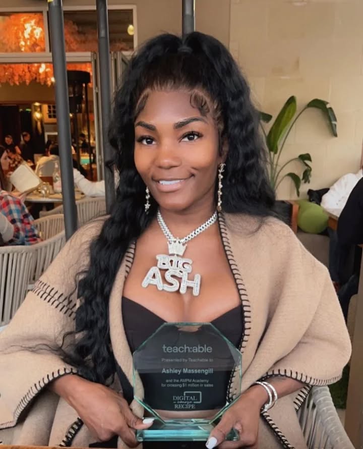 mymixtapez's tweet photo. Dallas Influencer, Ashley Grayson, sentenced to 10 years in prison for hiring someone for $60K to kill her rival and a woman who left negative comments about her online 😳 https://t.co/8rUqP9gYhp