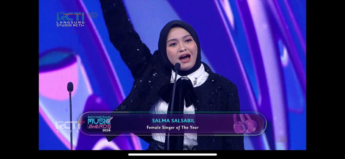 adelidsesar's tweet photo. Congraattsss Saal, cakep banget pake segiempat item 😍

 #SalmaSalsabilAtIMA2024 https://t.co/6Z6qSDkBCj