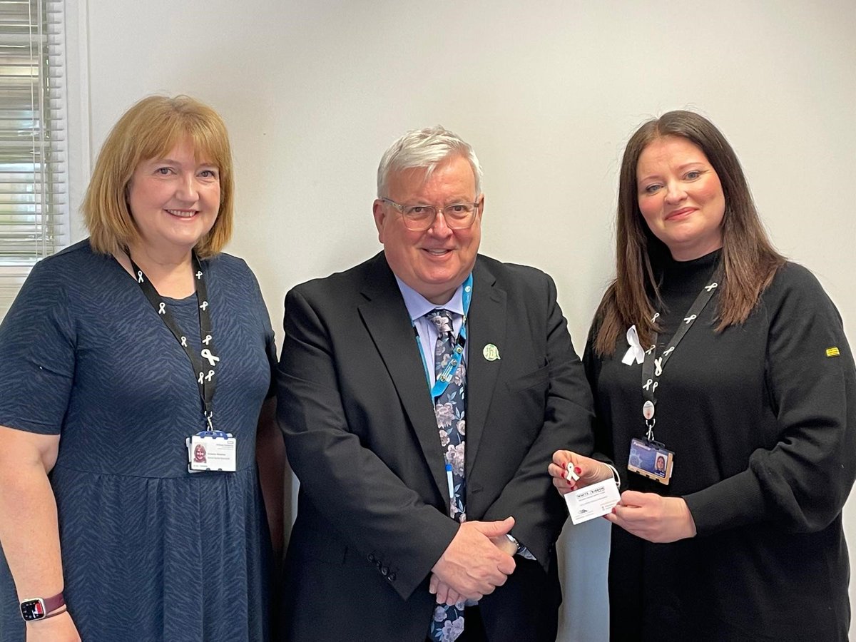 We're proud that our Chief Executive <a href="/NeilCarrMPFT/">Neil Carr</a>, is a White Ribbon ambassador and helping to ensure MPFT is a positive and safe environment for all. Ambassadors engage with other men to inform and change behaviour.

Read more 👉  mpft.nhs.uk/application/fi…

#WhiteRibbonDay