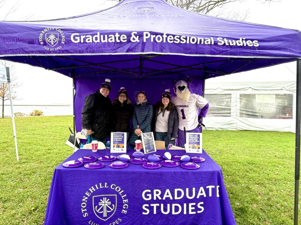 GPS_Stonehill's tweet image. Had a wonderful time at America’s Hometown Thanksgiving Celebration this weekend. Thank you to @GPS_Stonehill, Ace, and everyone who stopped by our table. Enjoyed seeing so many alumni. #StonehillGPS #StonehillCollege #AmericasHometownThanksgivingCelebration