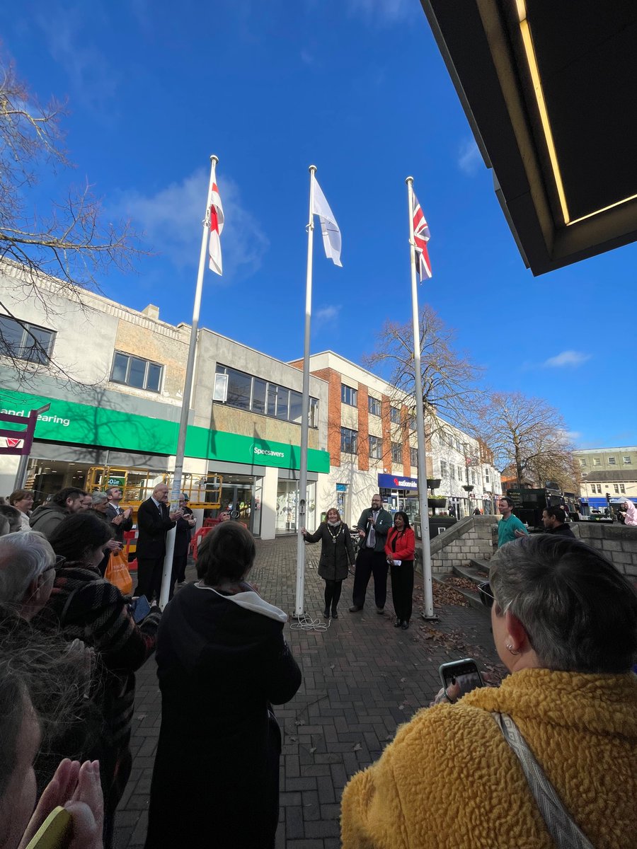 NottsFA's tweet photo. #WhiteRibbonDay

Today we attended the @broxtowebc 2024 White Ribbon Flag Raising Ceremony in Beeston.

It was great to attend this event alongside our charity partner @Broxtowewomen as well as many organisations from  across Nottinghamshire to show support for White Ribbon Day. https://t.co/2jcVdpm8bb