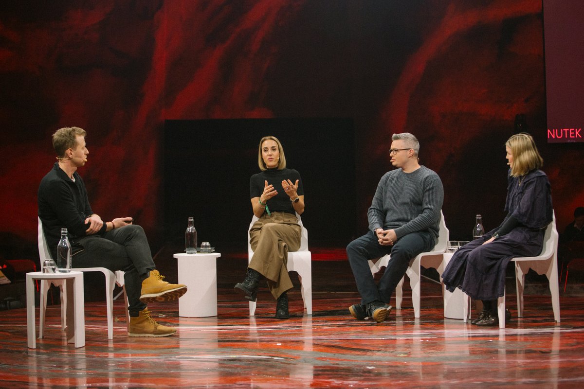 fcollective's tweet photo. 🇫🇮 @Amanda_Herson on a panel about how "Less is More: Leveraging Small Funds to Go Big," at @SlushHQ along with @svennj / @localglobevc, Maciek Gnutek / @credoventures, and @_IainMartin / @Forbes. 

Full video coming later this week!

Photos: 📷 jessicanorth https://t.co/Oy1Uf7qTvY