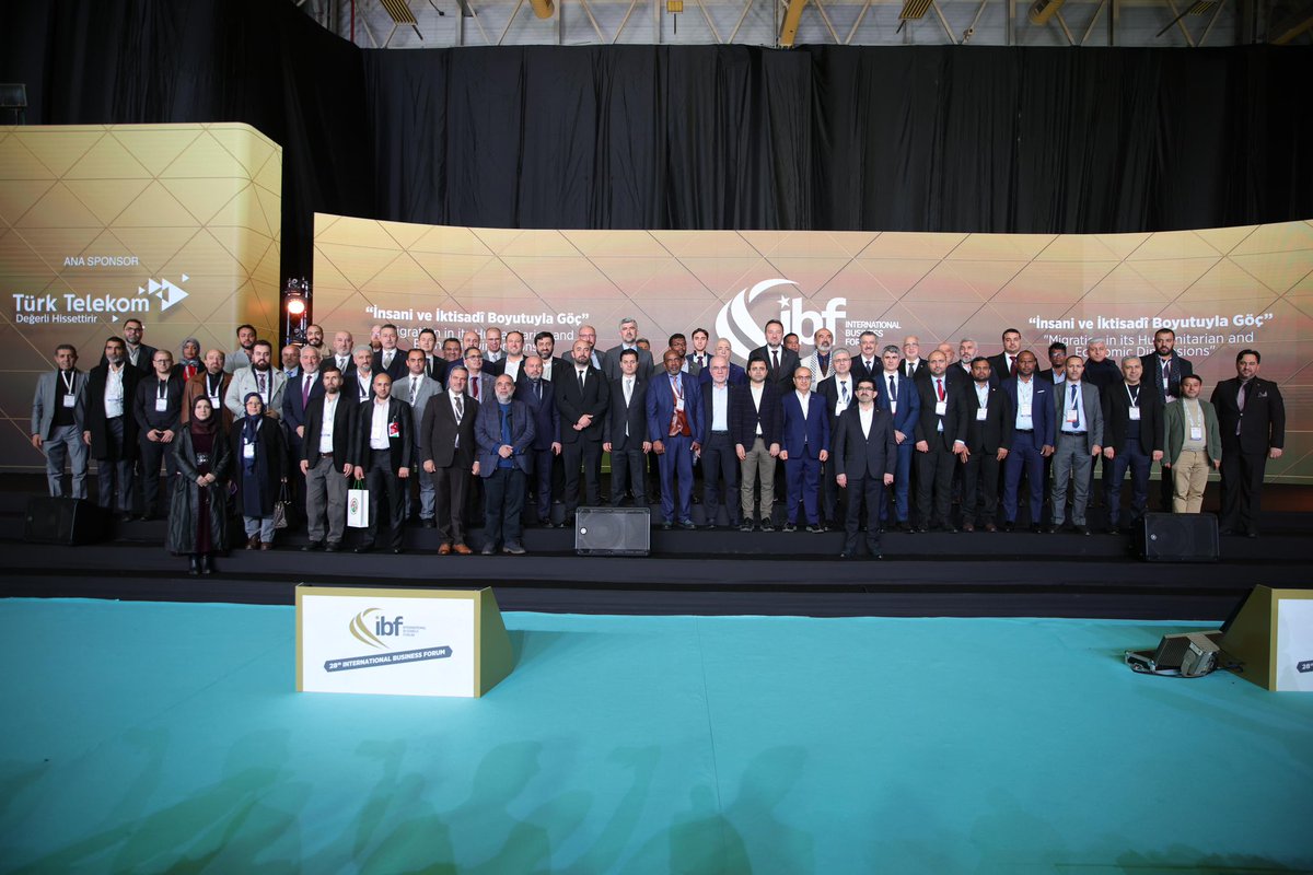 28. Uluslararası İş Forumu Kongresi, IBF Başkanımız Erol Yarar’ın kapanış konuşması ve aile fotoğrafıyla son buldu.