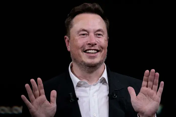 AlertesInfos's tweet image. 🤑🇺🇸 FLASH - Avec une fortune estimée à 348 milliards de dollars, Elon Musk devient officiellement l’homme le plus RICHE de l’histoire. (BFMTV)