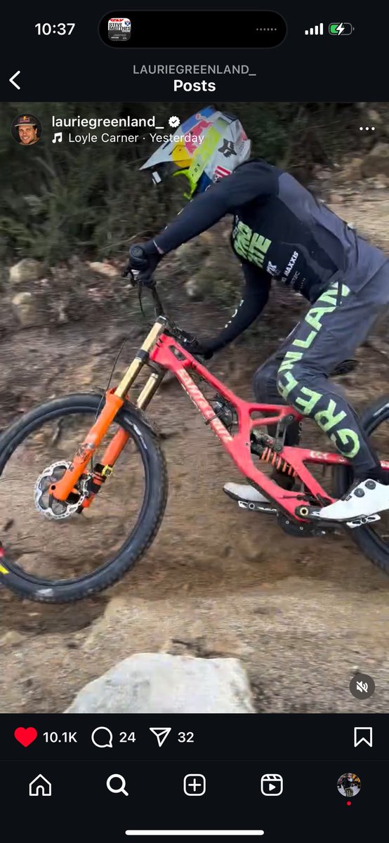 SeanK521's tweet photo. Finally got around to listen to LVK and love Lewis Phillips but the “Prado best look ever” take is wild, also Fox put their mtb riders last names on their kit a ton last year @LewisPhillips71 https://t.co/iKRM36AaRv