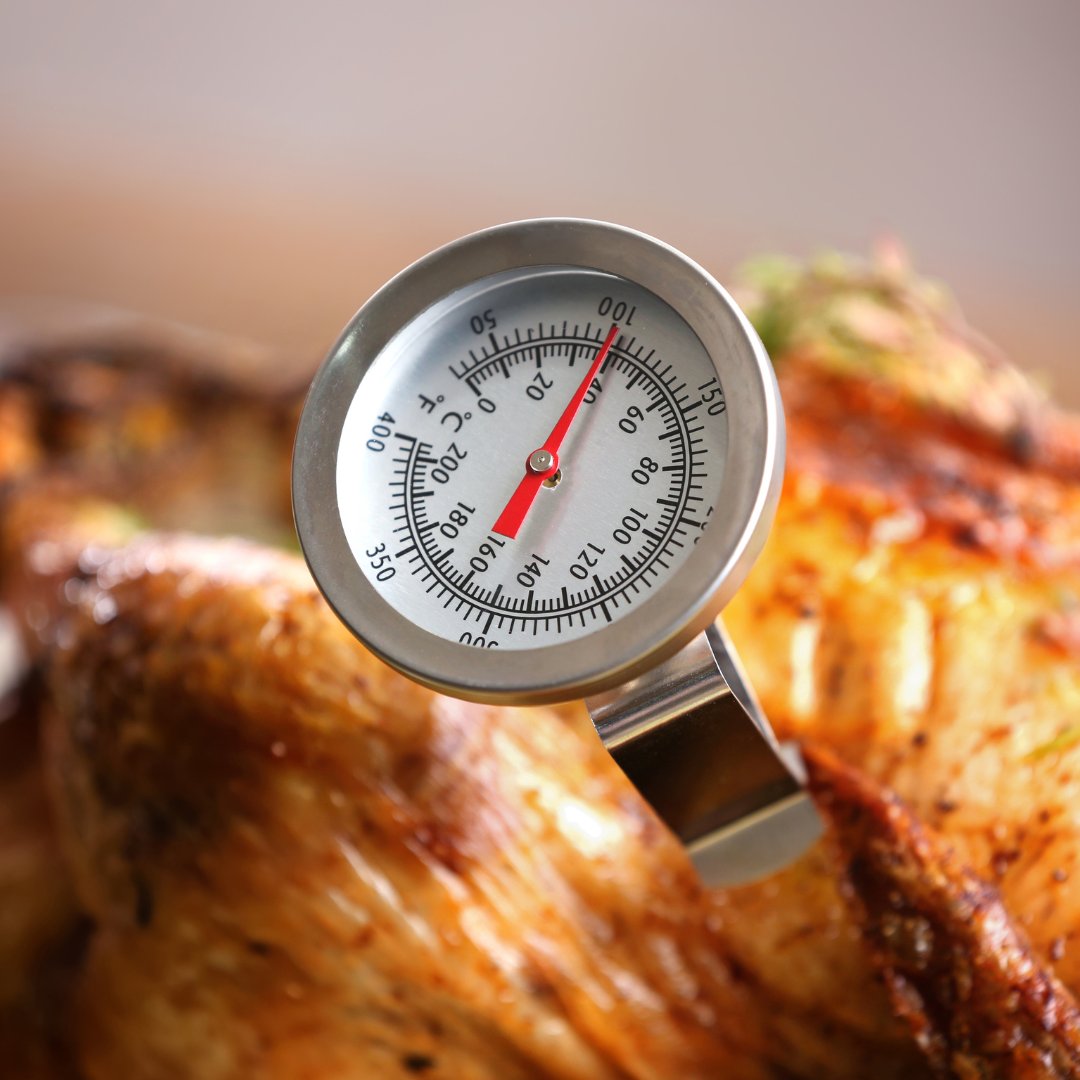 SouthHealthDist's tweet image. 🍂 Thanksgiving is all about family and food—let’s keep it safe! Use a food thermometer to make sure your turkey, stuffing, and all holiday dishes are cooked to the right temp to protect your loved ones. 165°F is the magic number! 🌡️ #FoodSafety #ThanksgivingTips #CookItRight