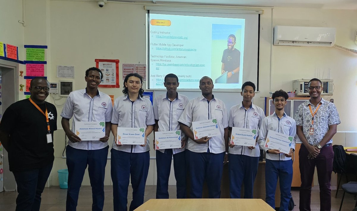 GDG_Pwani's tweet photo. In collaboration w/ Light International School, GDG Pwani launched the Learning Study Jams program which seeks to empower students in secondary institutions with Web, Mobile, Cloud &amp; AI/ML skills.
For the past 8 weeks, students have completed the Web &amp; Mobile development courses. https://t.co/LqZwTmgNGr