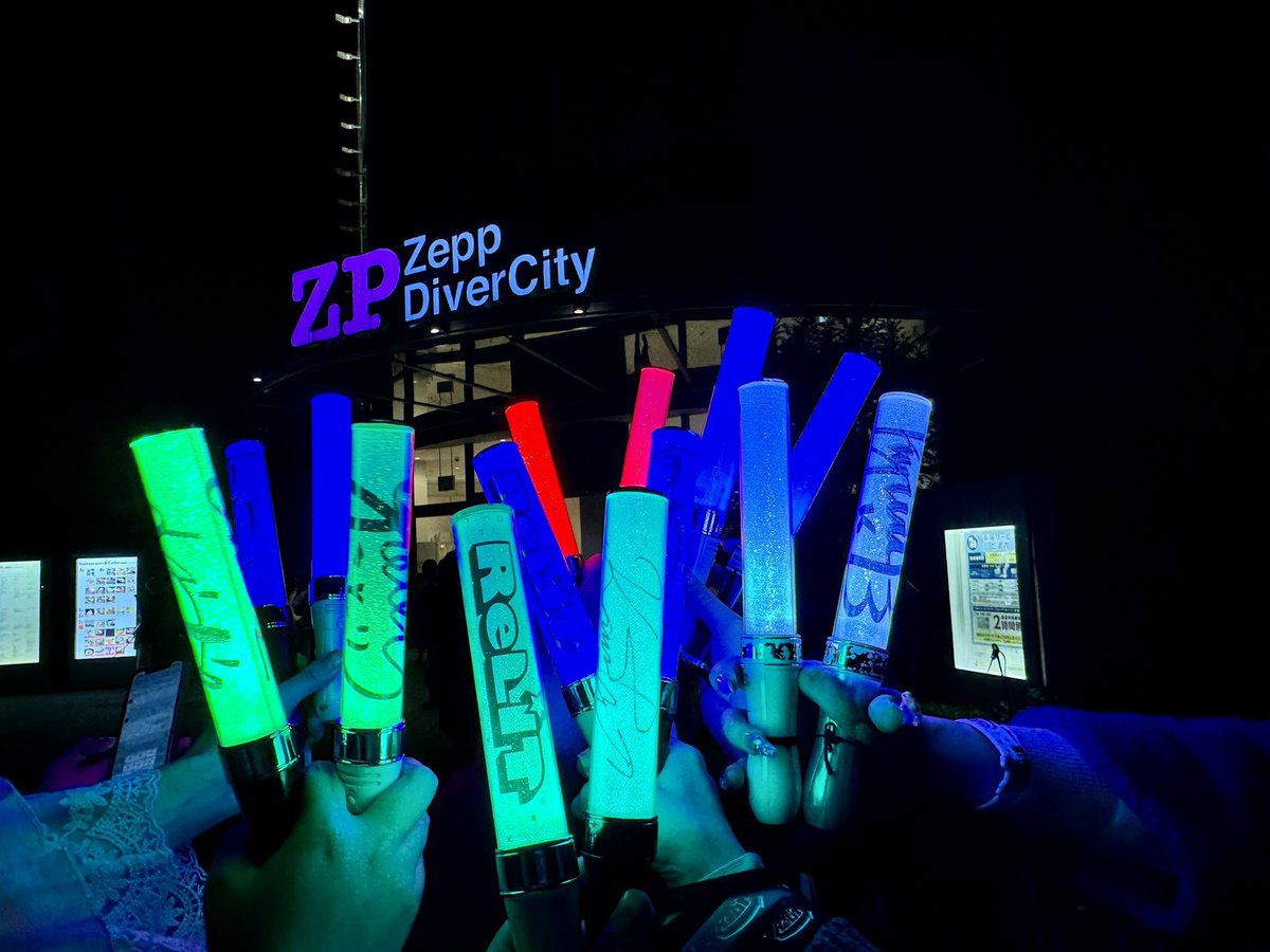 che_ansi's tweet photo. 2024.11/25
👑ReLIT ZEPP LIVE 2024 Live Diving👑
夢のZepp！ReLITに惚れ直した一日だった！
ReLITっていうアイドルに出会えて人生最高に楽しい！これまでもこれからも！

 #りりっとZepp1125 https://t.co/ubo7yWbEMr