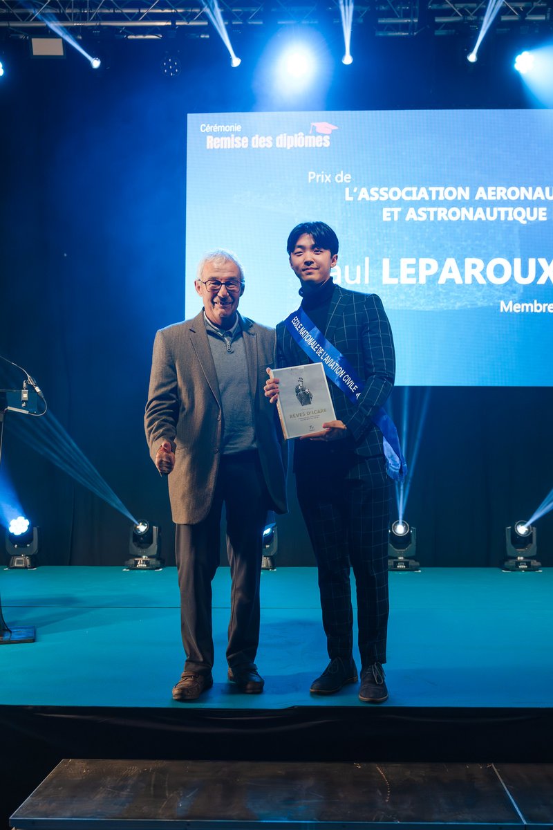 Master IHM tweet media