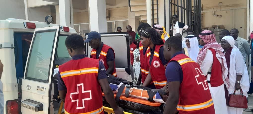 CSenegalaise's tweet image. La @CSenegalaise reçoit une ambulance médicalisée offerte par le Croissant-Rouge saoudien pour renforcer ses capacités d&apos;intervention. Les clefs de cette ambulance d&apos;une valeur de 83 millions de F CFA, ont été remises par S.E M. Saad Abdullah Alnofai @KSAembassyS @IFRCAfrica