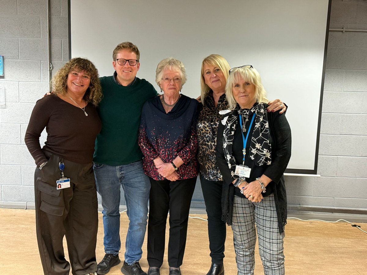LeedsDebtForum's tweet photo. The Debt Forum originals, only one person missing @battlejohn 

@tinytinatea 
@Dickerbird 
@davepatersonupa https://t.co/prtPRSxL6p
