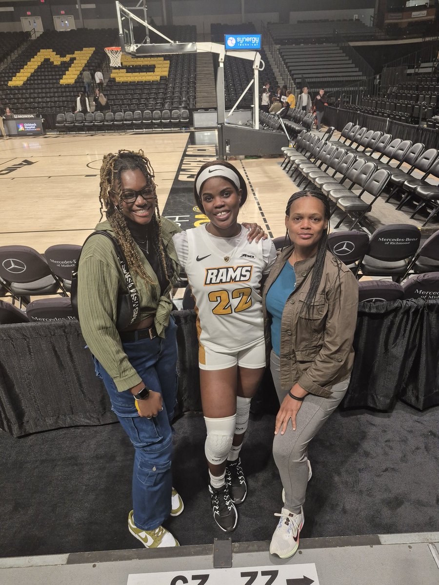 If you ever need to laugh non-stop, get together with these two! So great to see former teammates supporting one another. ❤️