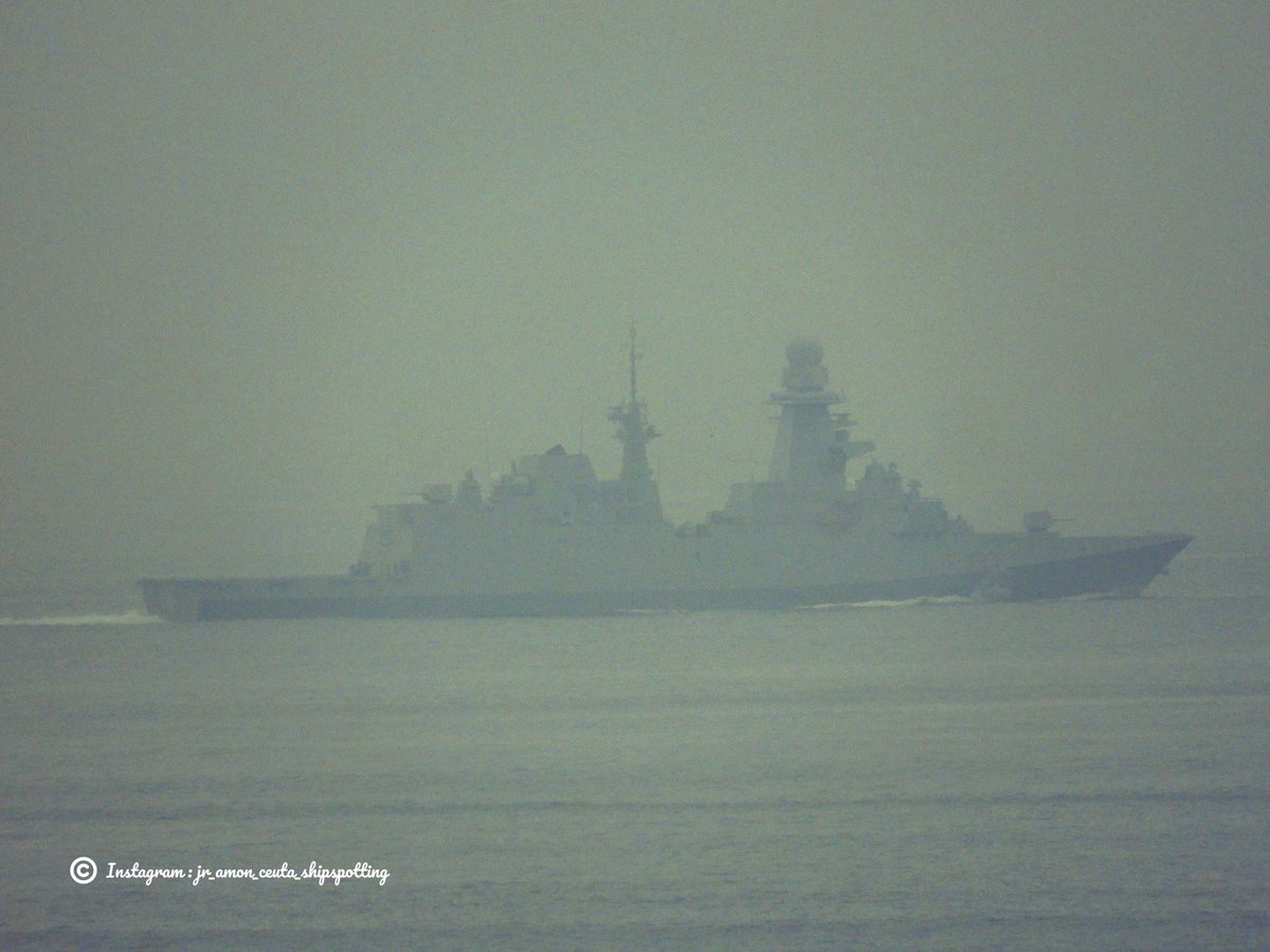 WarshipCam's tweet photo. Italian Navy Bergamini-class (FREMM) anti-submarine frigate ITS Carabiniere (F 593) eastbound in the Strait of Gibraltar - November 25, 2024 #itscarabiniere #f593

SRC: INST- jr_amon_ceuta_shipspotting https://t.co/v4fom0wQ7E