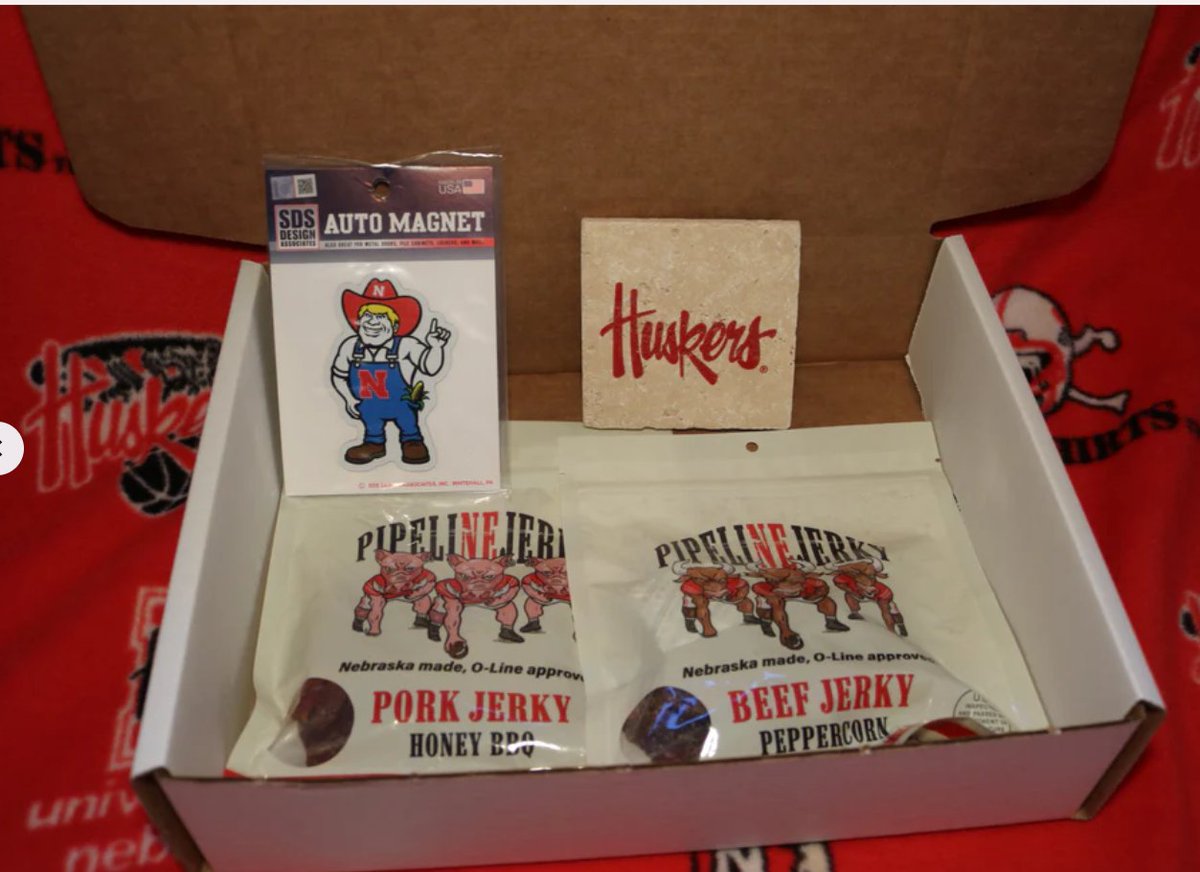 HuskGuys's tweet photo. Hey Huskers Fans - believe it or not, it's almost Christmas shopping season.  This year, we teamed up with @BestofBigRed & @PipelineJerky to try and create some fun new gift boxes for any Husker fans in your life.

Whether your favorite Husker fan is a golfer, tailgater, griller, or just loves the 90's - we built custom boxes for you! Check us out today and get some shopping done early!