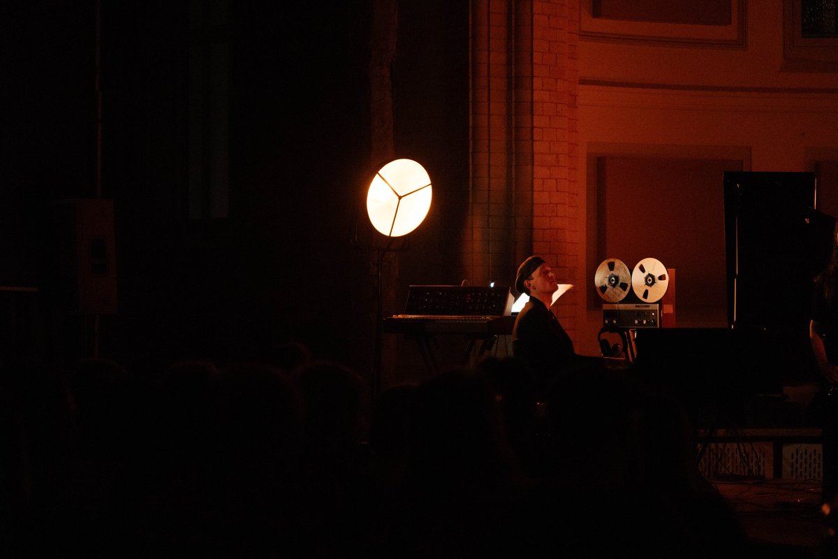 Hallé St Peter's (@hallestpeters) on Twitter photo What a special evening we had on Thursday with <a href="/ErlandCooper/">Erland Cooper</a> and his quartet. Hallé St Peter's came alive with birdsong as the audience became participants, guided by a conductor as we played the sounds of chirping birds using our phones🐦⬛
📷 Sharyn Bellemakers, The Hallé What a special evening we had on Thursday with <a href="/ErlandCooper/">Erland Cooper</a> and his quartet. Hallé St Peter's came alive with birdsong as the audience became participants, guided by a conductor as we played the sounds of chirping birds using our phones🐦⬛
📷 Sharyn Bellemakers, The Hallé