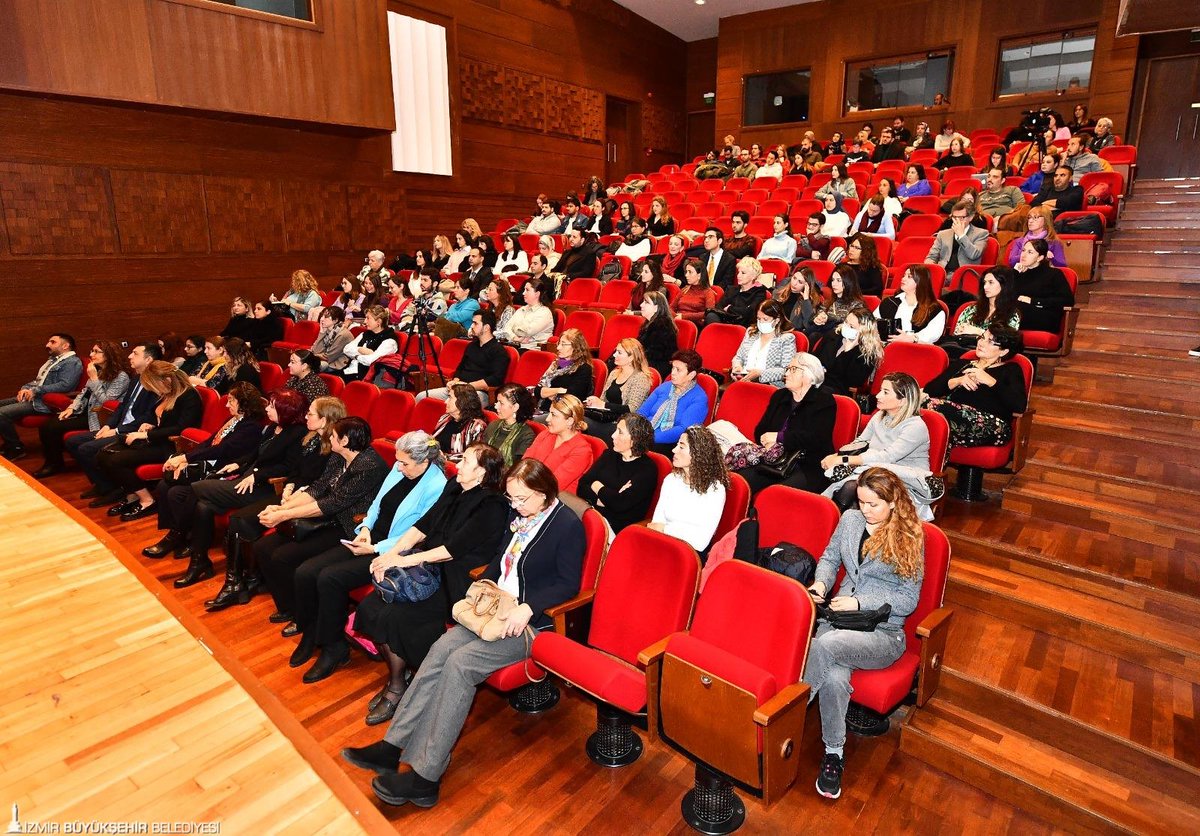 izbbkadin's tweet photo. 25 Kasım Kadına Yönelik Şiddete Karşı Uluslararası Mücadele Günü etkinliklerimiz kapsamında, İzmir Tabip Odası iş birliği ile 25 Kasım'da “Sağlığa Erişememek De Şiddettir.” konulu bir sempozyum gerçekleştirdik. https://t.co/ihdM02DtlJ
