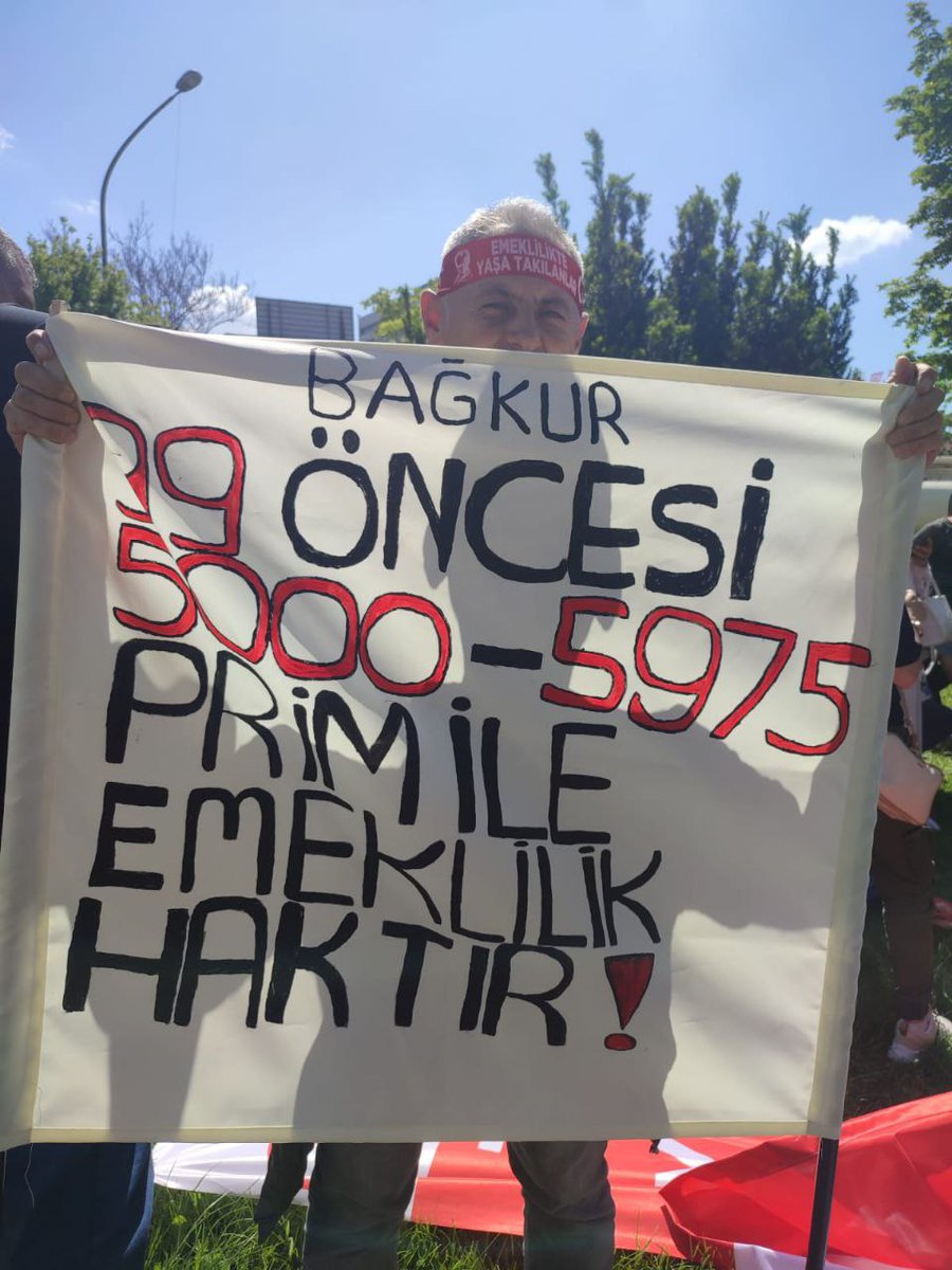 behzat33162698's tweet photo. @talatdincer Eyt,li mağdur #Bagkurlu bekliyor!

Verilen sözler tutulsun!
@RTErdogan .@vedatbilgn

99 öncesi 5000-5975 #prim ile emeklilik hakkımızdır! @isikhanvedat .@memetsimsek

@Akparti .@MHP_Bilgi

@eczozgurozel .@herkesicinCHP
@huseyin_alpay_.@_ozkal_
#ihya
#EmeklilikteBagkuraTakılanlar https://t.co/BkSEIYbCku
