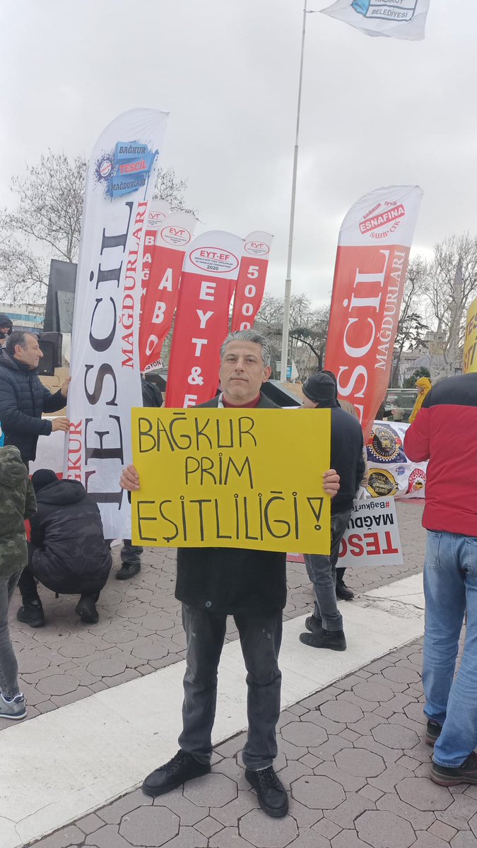 behzat33162698's tweet photo. @talatdincer Eyt,li mağdur #Bagkurlu bekliyor!

Verilen sözler tutulsun!
@RTErdogan .@vedatbilgn

99 öncesi 5000-5975 #prim ile emeklilik hakkımızdır! @isikhanvedat .@memetsimsek

@Akparti .@MHP_Bilgi

@eczozgurozel .@herkesicinCHP
@huseyin_alpay_.@_ozkal_
#ihya
#EmeklilikteBagkuraTakılanlar https://t.co/BkSEIYbCku