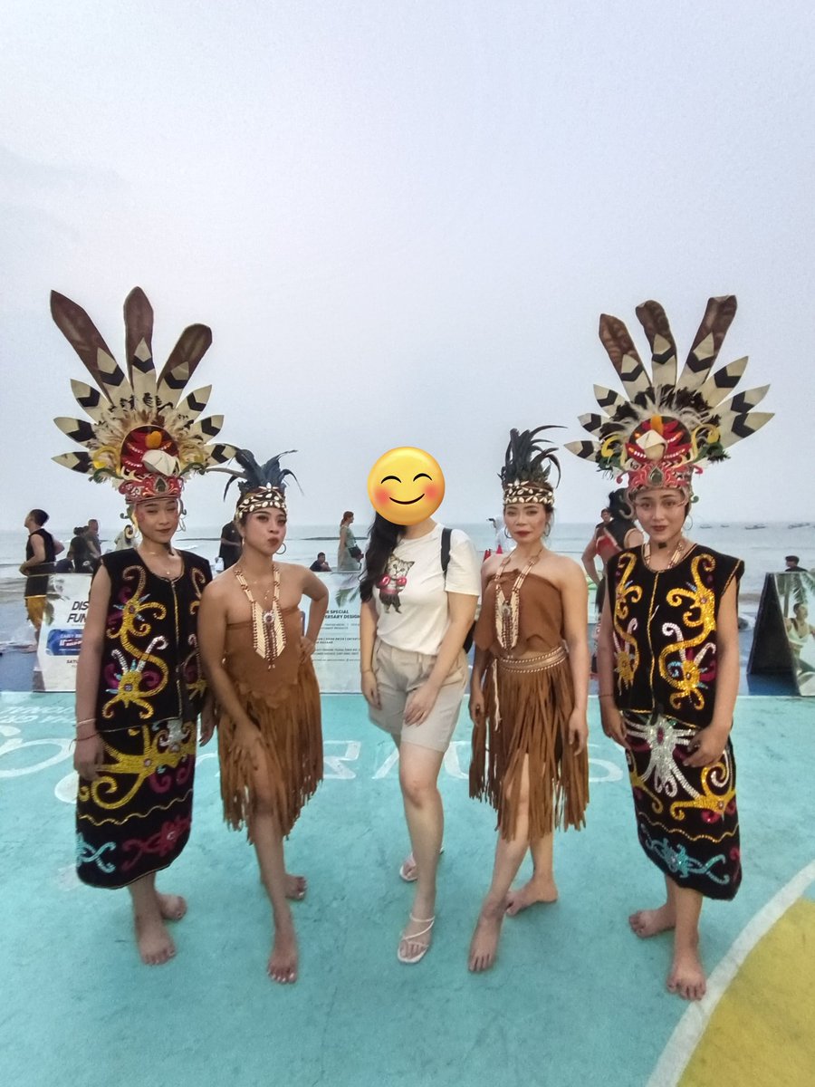 RenasaZ's tweet photo. Hello Bali https://t.co/i30NByDw5M