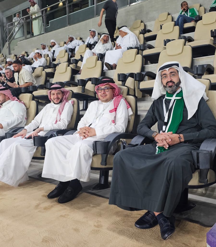 jannah6211's tweet photo. العلامة الكاملة كبير يا ملكي 💚💚💚 و القادم أفضل ان شاء الله 

للوفاء عنوان شكراً لحضوركم 
@abdulsamadEQ 
@DrBagasi 
@AONoor 

#الاهلي 
#العين_الاهلي https://t.co/xaHiyMSopb