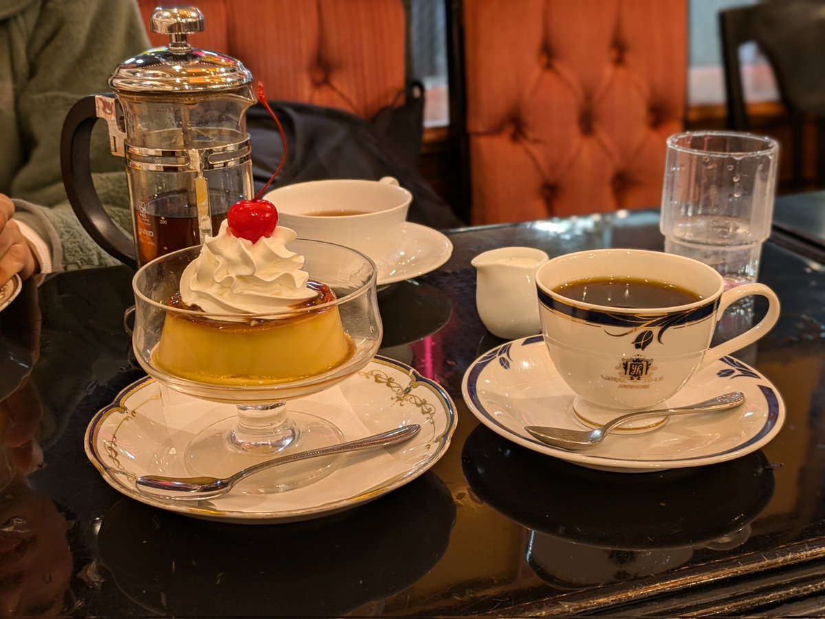 4軒目でコーヒーとプリン
サシ飲みの自由度がある
