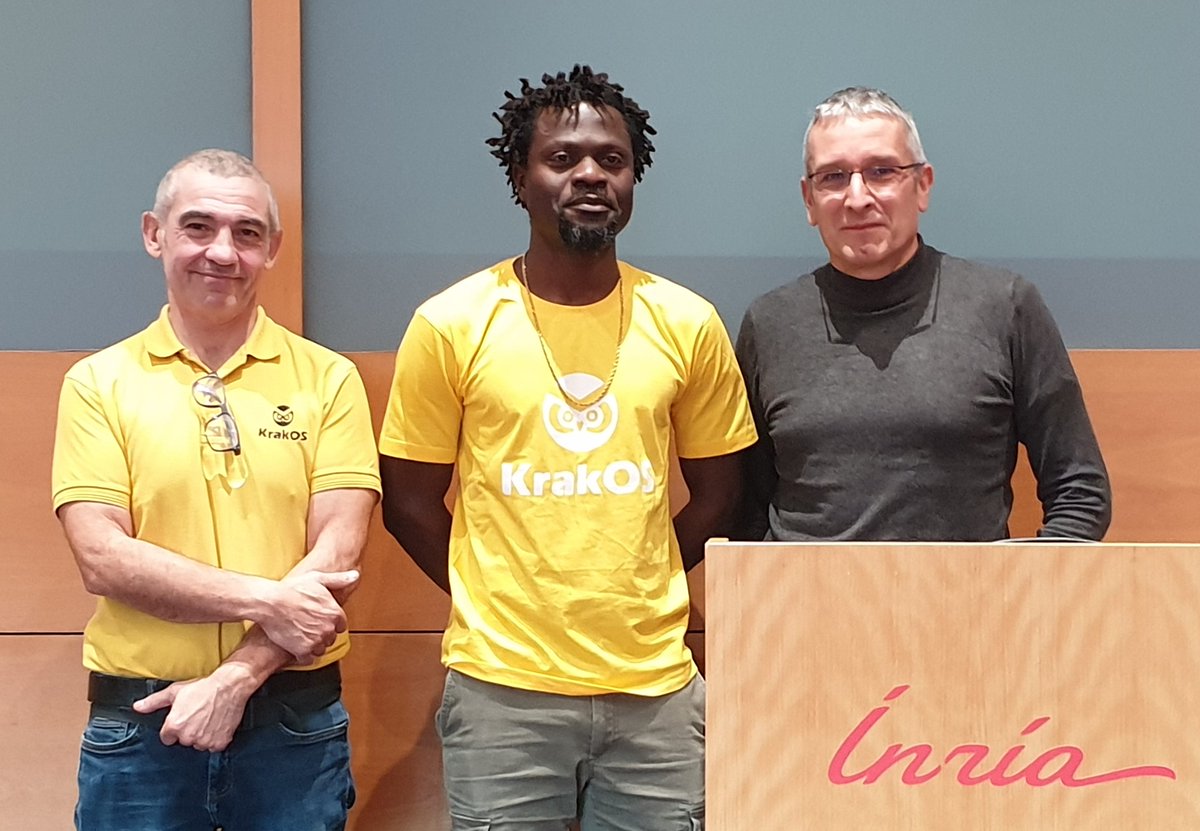inria_grenoble's tweet photo. #Inauguration #numérique #cloudcomputing

🆕Le centre @Inria de @UGrenobleAlpes et son directeur Frédéric Desprez sont heureux de vous présenter la nouvelle équipe-projet dédiée à la recherche sur les #systèmes d'exploitation : #KrakOS

ℹ https://t.co/DNuaJjoVHq https://t.co/DXS3r1n2Dg