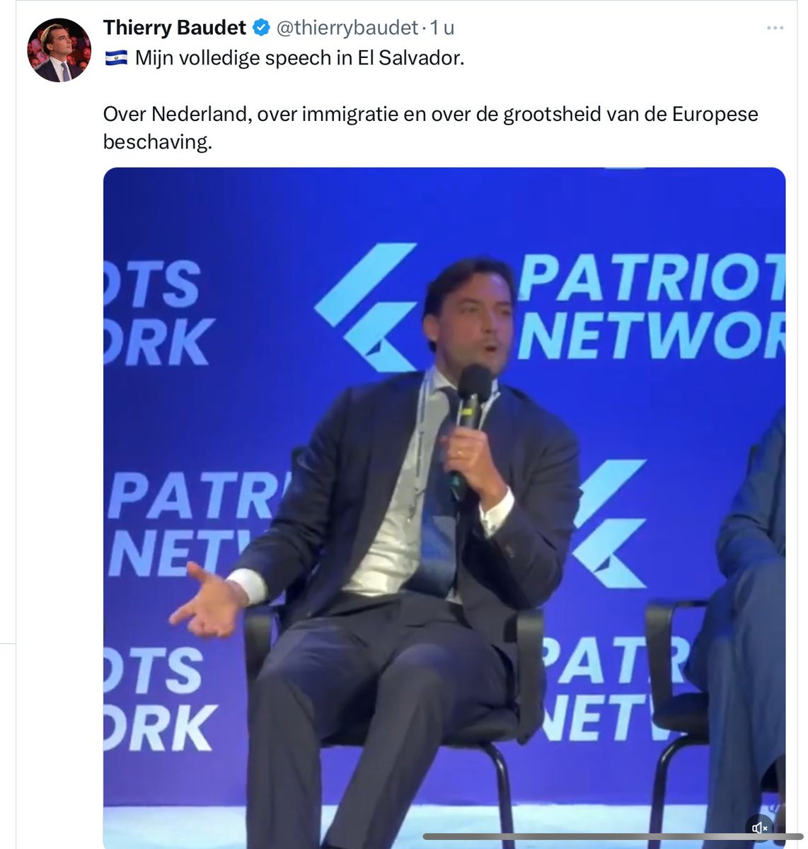 Baudet moet er helemaal voor naar El Salvador vliegen omdat hier niemand hem kan/wil aanhoren <a href="/thierrybaudet/">Thierry Baudet</a> <a href="/telegraaf/">De Telegraaf</a> <a href="/volkskrant/">de Volkskrant</a> <a href="/nieuwsuur/">Nieuwsuur</a> <a href="/fvdemocratie/">Forum voor Democratie</a>