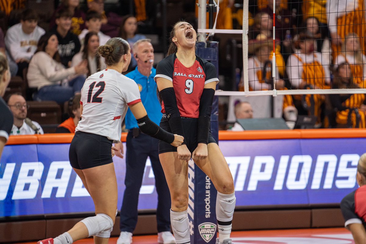 BraydenAGoins's tweet photo. Forever grateful/blessed. Thank you @BallStateWVB for making me feel apart of the team.
Run it back next year?π
#CCMF ππ» https://t.co/z5rMIwCwBY