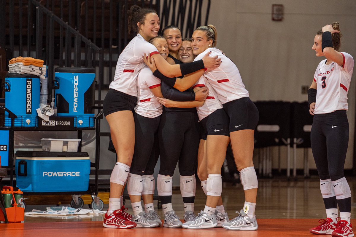BraydenAGoins's tweet photo. Forever grateful/blessed. Thank you @BallStateWVB for making me feel apart of the team.
Run it back next year?π
#CCMF ππ» https://t.co/z5rMIwCwBY