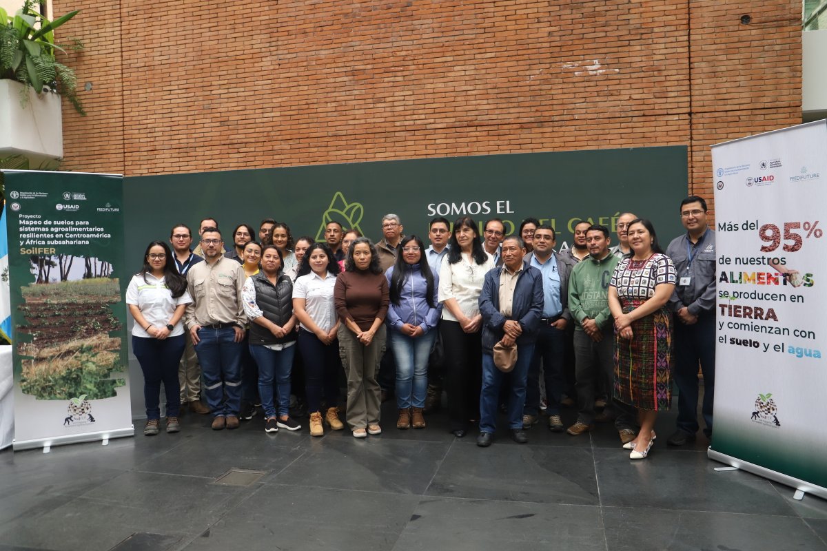 🔬🌱 Con el apoyo del Gobierno de los Estados Unidos🇺🇸, <a href="/MagaGuatemala/">MAGA Guatemala</a>, <a href="/FAO/">Food and Agriculture Organization</a>🇬🇹 y la Red Nacional de Laboratorios de Suelo #GUASOLAN inician la primera sesión de formación Avanzando en la Precisión del Análisis de Suelos, con la participación de 17 laboratorios de todo el país.