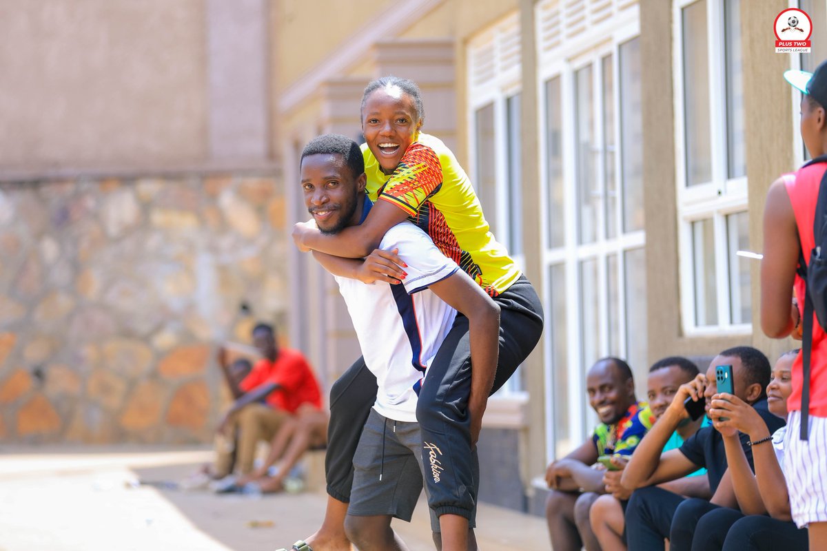 Our Captain <a href="/aijuka_v/">Aijuka Vanblair</a> enjoying life outside the cage.... <a href="/TheTermites2003/">Plus Two Sports League</a>.