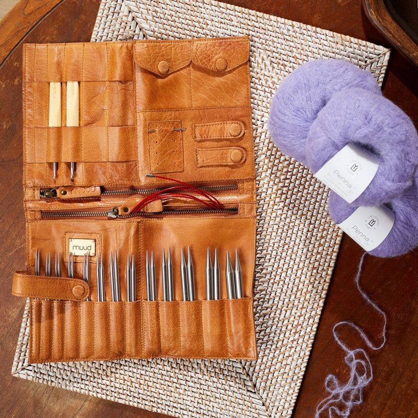 Universal Yarn tweet media