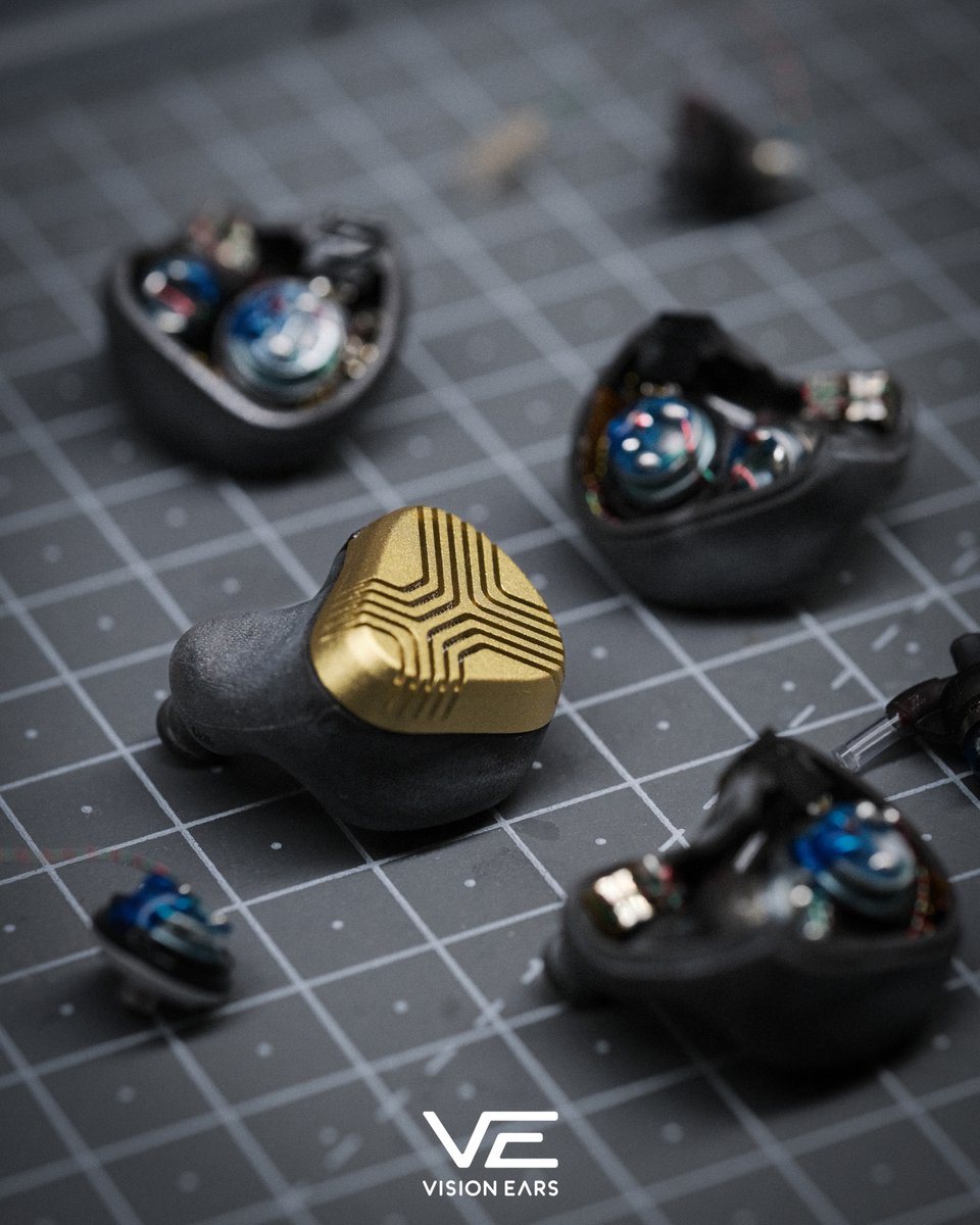 VisionEars_de's tweet photo. EXT MK II in production! 🔥

The EXT MK II is a masterpiece of craftsmanship with an incomparable sound. Take your chance, there are only 200 units of Limited Edition gold available.

Have you already had a chance to listen to the EXT MK II?

#ve #visionears #extmkii https://t.co/eVwDsCcdEX
