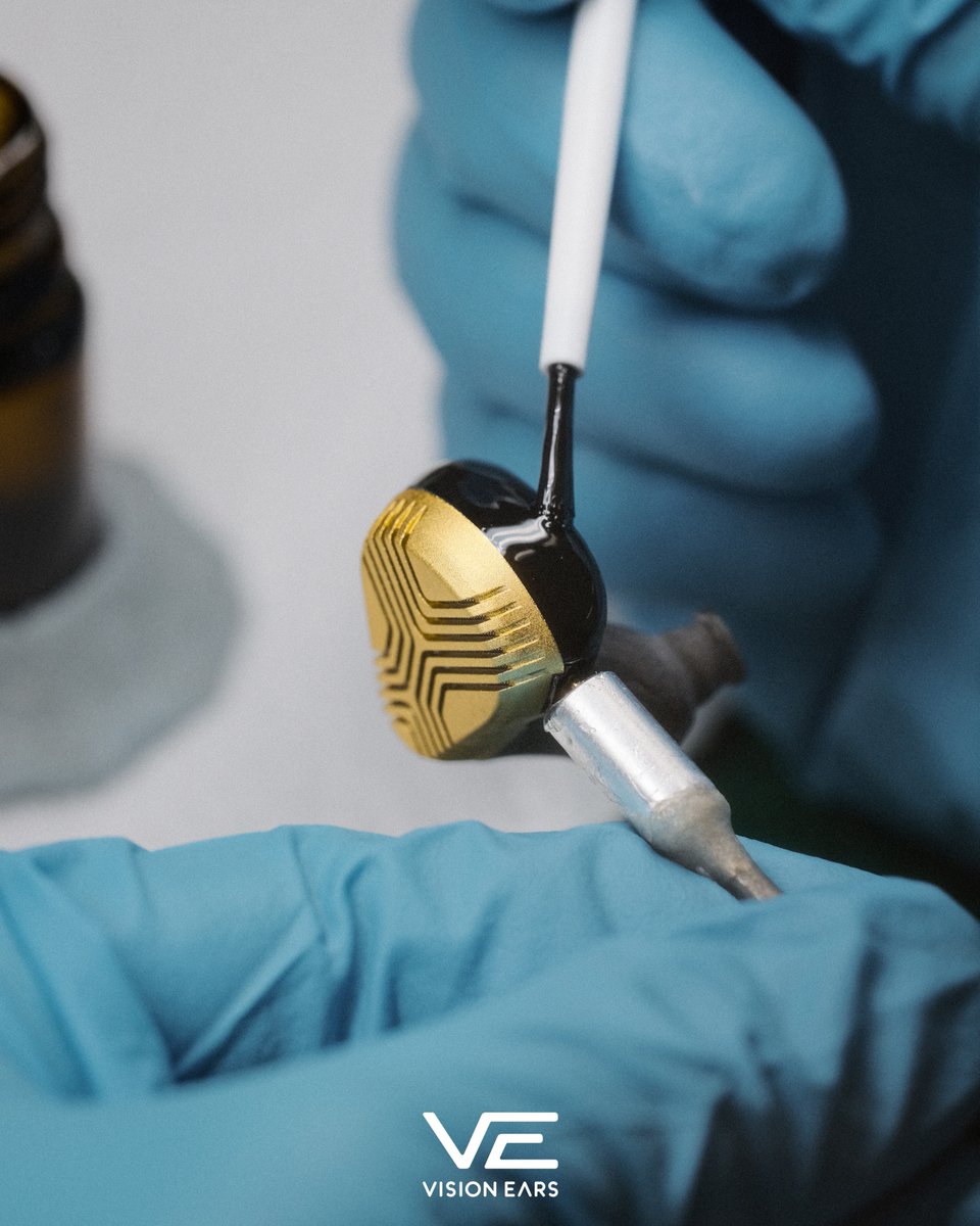 EXT MK II in production! 🔥

The EXT MK II is a masterpiece of craftsmanship with an incomparable sound. Take your chance, there are only 200 units of Limited Edition gold available.

Have you already had a chance to listen to the EXT MK II?

#ve #visionears #extmkii