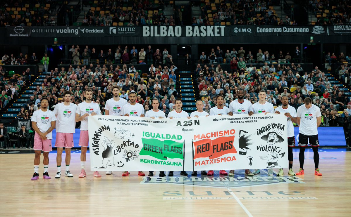 Hoy 25N, clamamos por la igualdad y contra el machismo y todas las formas de violencia hacia las mujeres.

Jugadores del Surne Bilbao Basket, Club Joventut Badalona y árbitros se unieron por la eliminación de la violencia hacia la mujer.

Gaur, azaroak 25, berdintasunaren alde