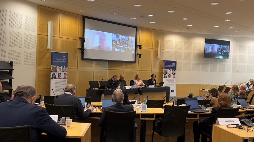 ECRI_CoE's tweet photo. Highlights from ECRI's 96th plenary meeting

🗣️Exchanges on child participation with Prof. Cath Larkins &amp; Regina Jensdottir
📄Monitoring reports for 🇭🇷 🇱🇻 🇵🇹 🇸🇪 🇹🇷 &amp; follow-ups on 🇧🇬 🇫🇷 🇬🇷
🤖Discussions on AI &amp; anti-racism communication
🔄Bureau elections

https://t.co/UHHeIC41N1 https://t.co/ksCcl7O0HF