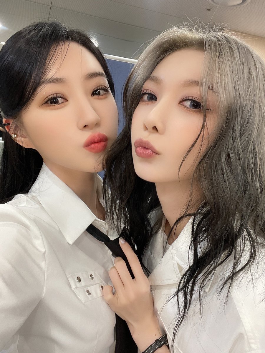 Yuraddict_DC's tweet photo. It's been an amazing year for Yura nation 🥹🫡 https://t.co/O1k55NPu0L